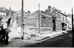High-Street-and-the-demolition-of-the-Old-Customs-House.-1963.